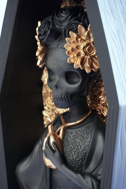 Frida Skull Sculpture black/copper Colorway