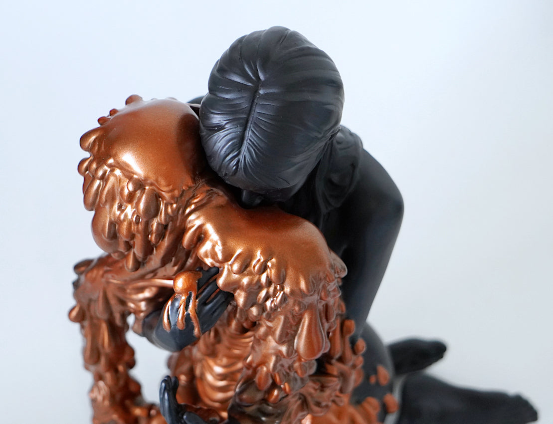 Loss Sculpture Studio Painted - Black/Metallic Orange
