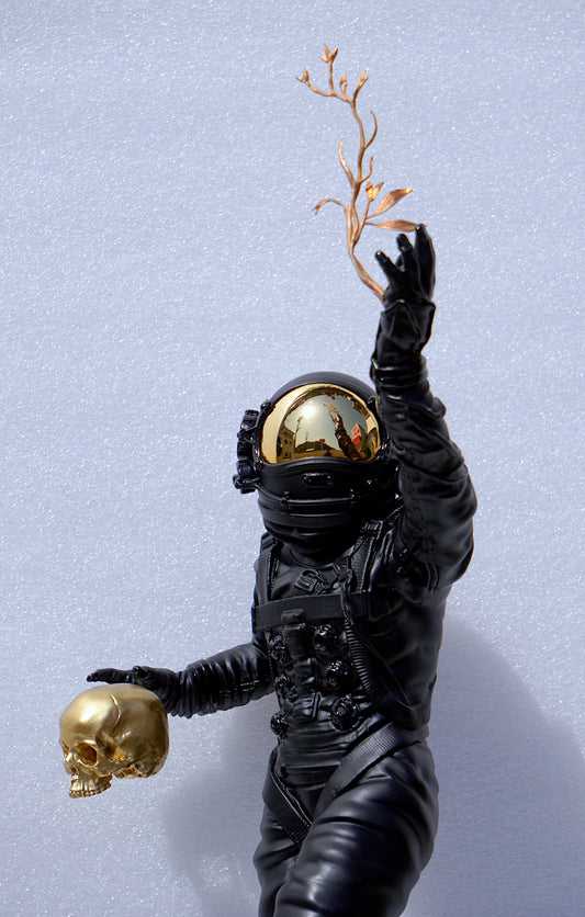 FOUNDATION Sculpture Black/Gold Colorway